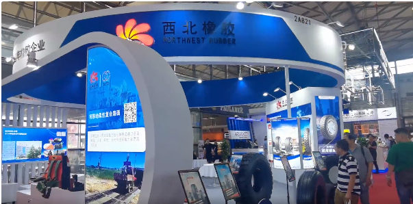 通過這次展會(huì)，陜西延長(zhǎng)石油西北橡膠有限公司表示不僅了解了橡膠行業(yè)的最新趨勢(shì)，還與同行進(jìn)行了友好的交流，鞏固了已有的合作伙伴關(guān)系，結(jié)識(shí)了新的潛在客戶，為公司未來的發(fā)展奠定了堅(jiān)實(shí)的基礎(chǔ)。這次展覽會(huì)無疑為橡膠行業(yè)帶來了新的機(jī)遇和啟示。