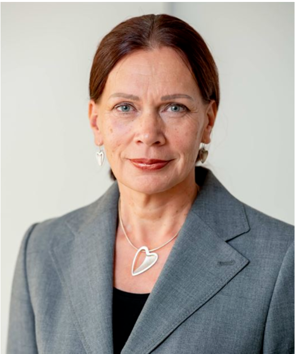 Susanna Tusa被任命為諾記輪胎羅馬尼亞業(yè)務總經(jīng)理兼副總裁，她的職責包括著手發(fā)展諾記輪胎在羅馬尼亞的業(yè)務，同時領導當?shù)毓芾硇〗M以及監(jiān)督工廠建設項目的進展。